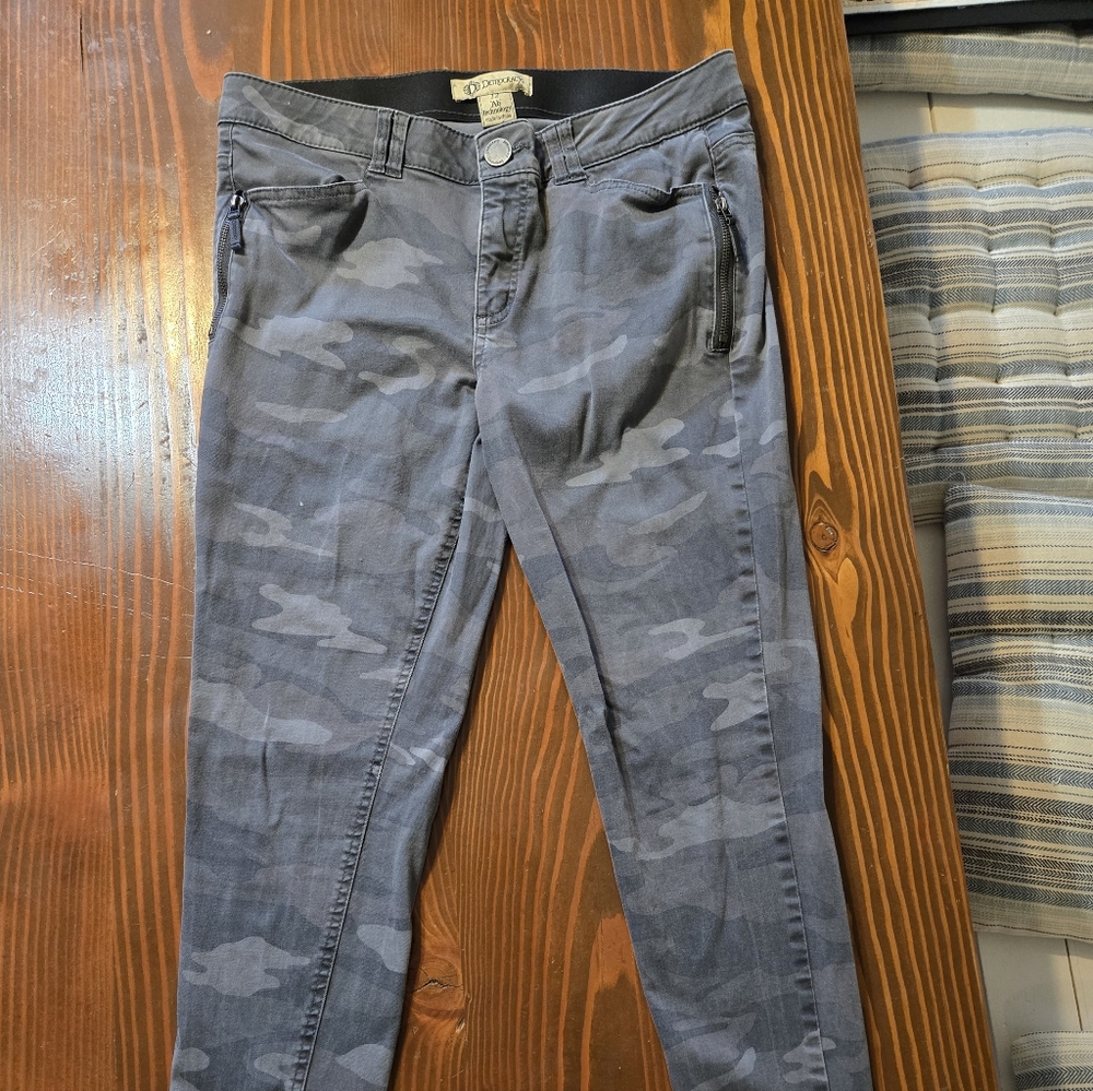 Womens Democracy Camouflage Gray Green Mid-Rise Pants Jeans 12